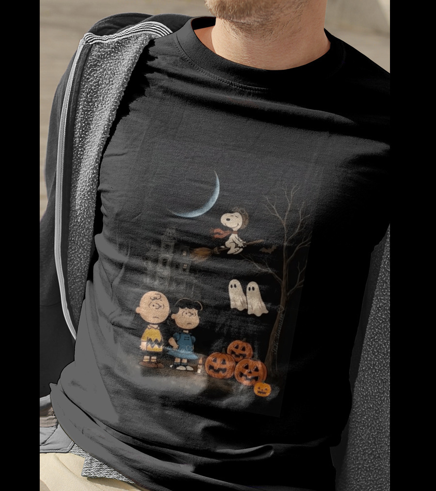Charlie Brown Lucy And Snoopy Halloween Great Pumpkin Ghosts Haunted House T-Shirt
