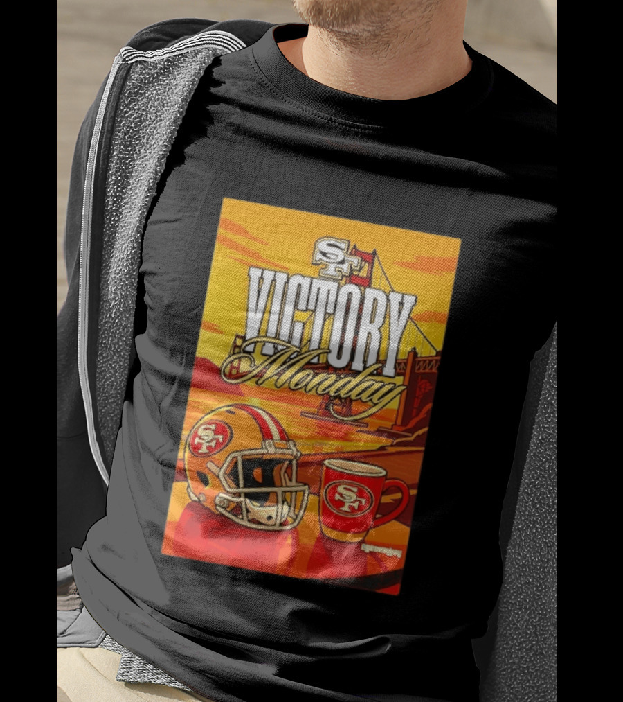 San Francisco 49ers Victory Monday Golden Gate Helmet And Coffee T-Shirt