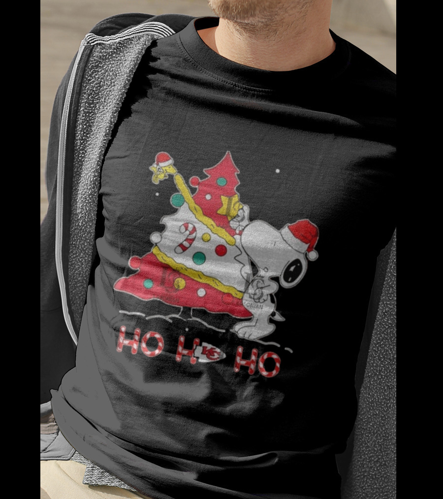 Kansas City Chiefs Snoopy Woodstock Christmas Tree Ho Ho Ho 2026 T-Shirt