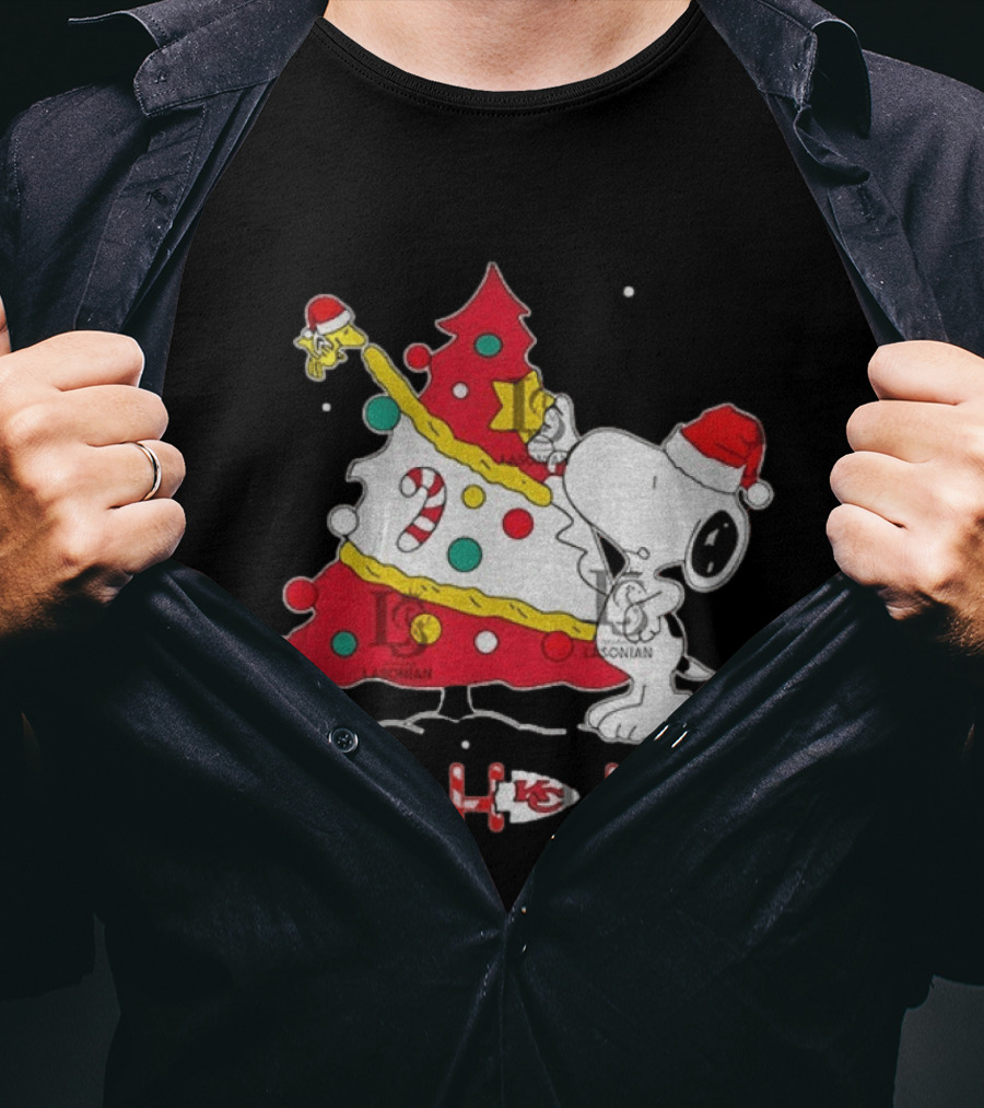 Kansas City Chiefs Snoopy Woodstock Christmas Tree Ho Ho Ho 2026 T-Shirt