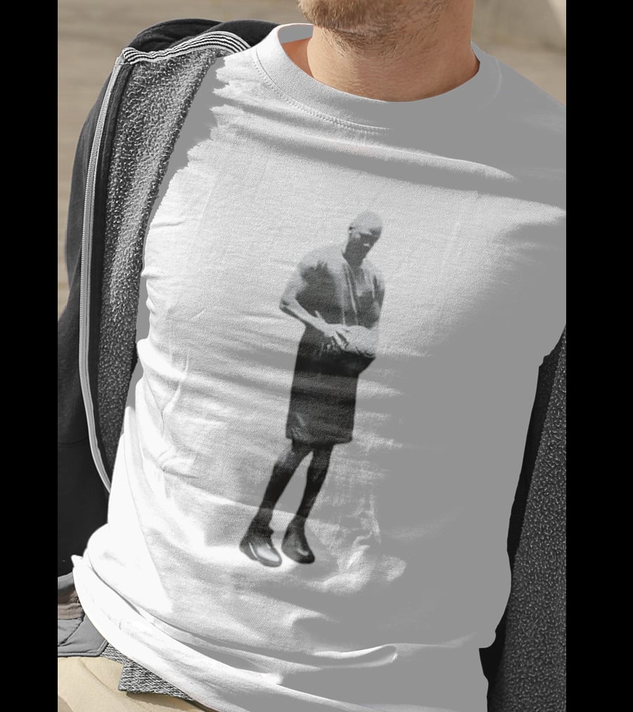 Michael Jordan Jumpman Chicago Bulls Statue T-Shirt