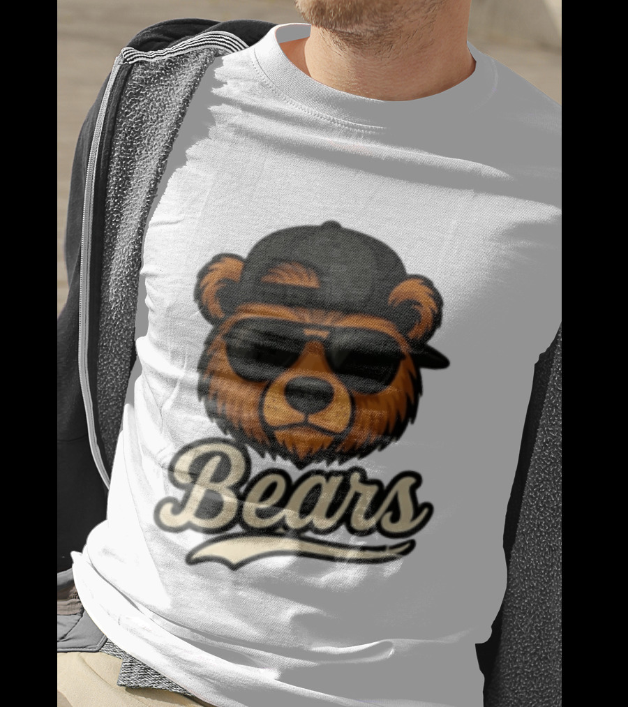 Chicago Bears Cool Bear In Sunglasses And Cap T-Shirt