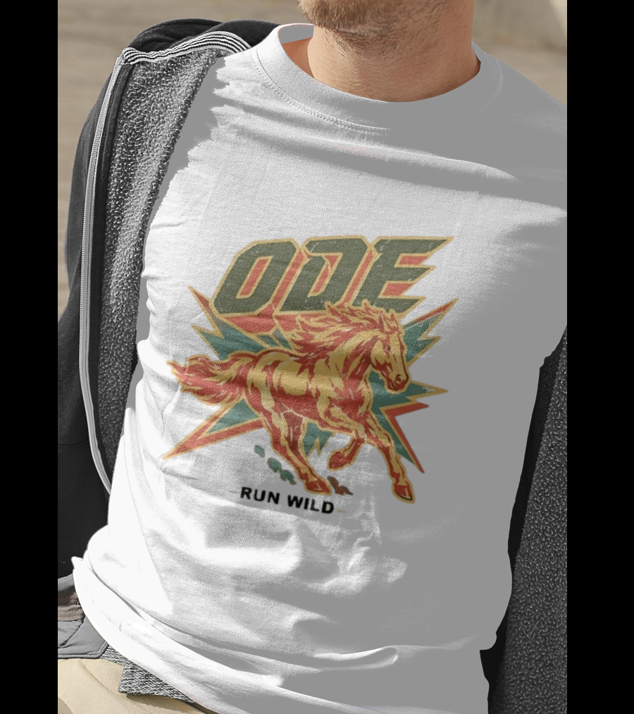 Ode Run Wild Distressed Horse Lightning Bolt Vintage Equine T-Shirt