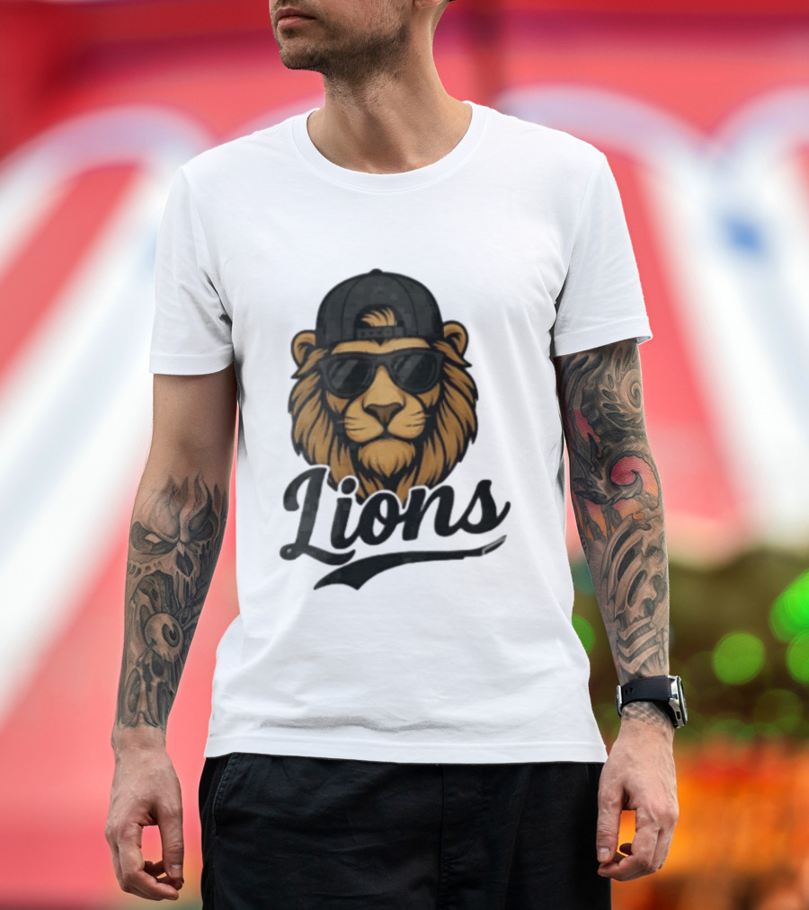 Detroit Lions Cool Lion Wearing Shades And Cap T-Shirt