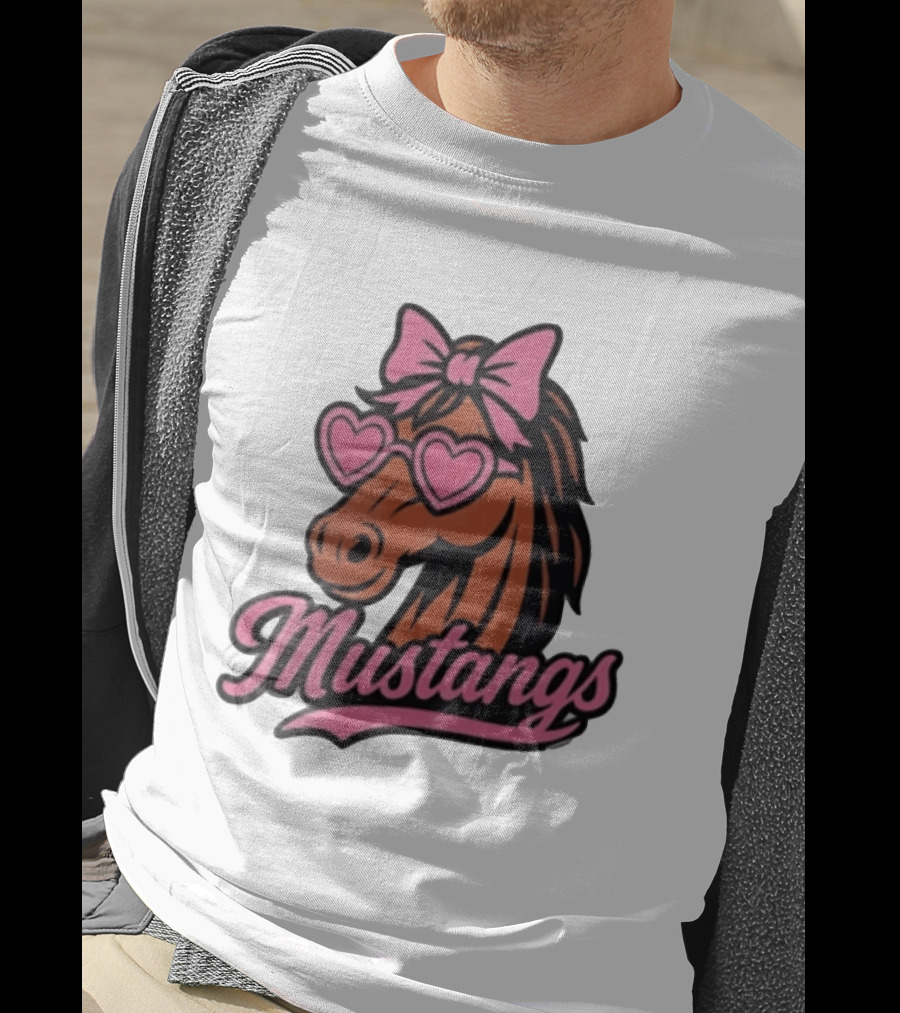 Mustangs Horse Pink Bow Heart Sunglasses T-Shirt