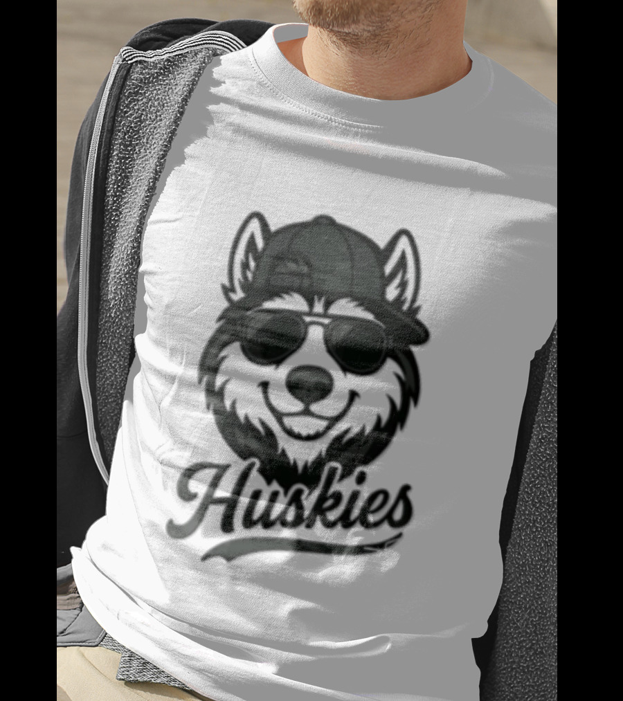 Huskies Husky Dog In Sunglasses And Cap T-Shirt