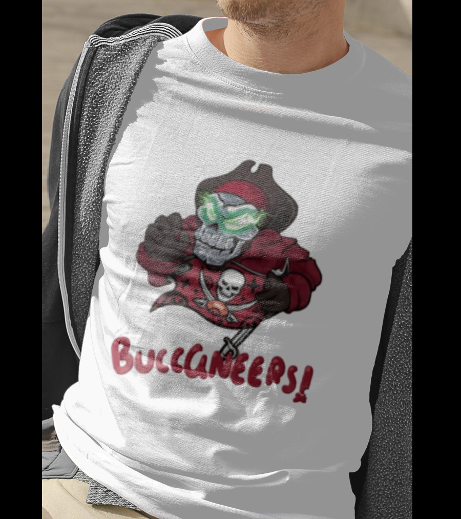 Tampa Bay Buccaneers Skull Pirate Green Eyes Buccaneers Flag T-Shirt