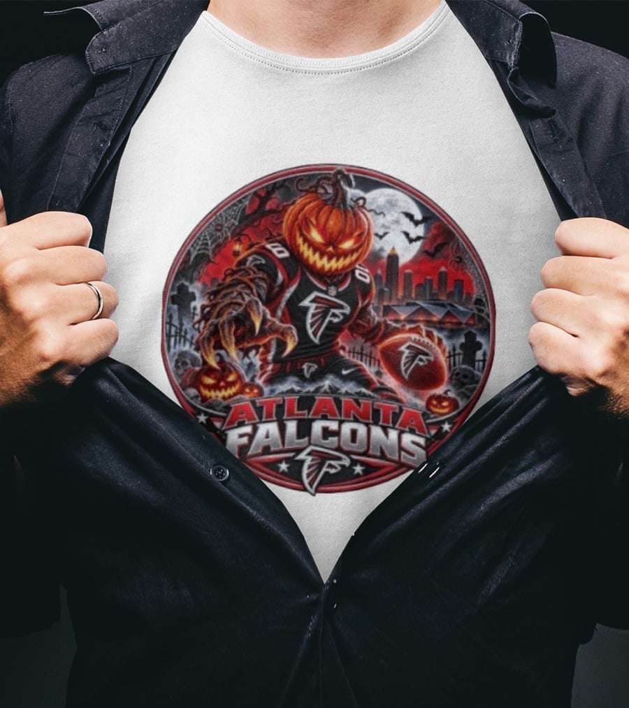 Atlanta Falcons Halloween Jack O' Lantern Football Player With City Skyline And Bats T-Shirt