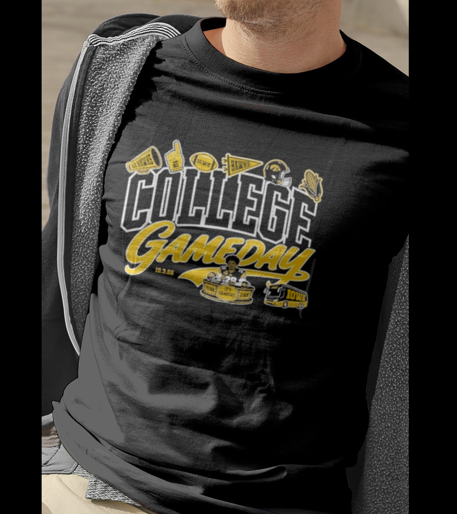 College Gameday Iowa Hawkeyes Football 10326 Player No 28 T-Shirt