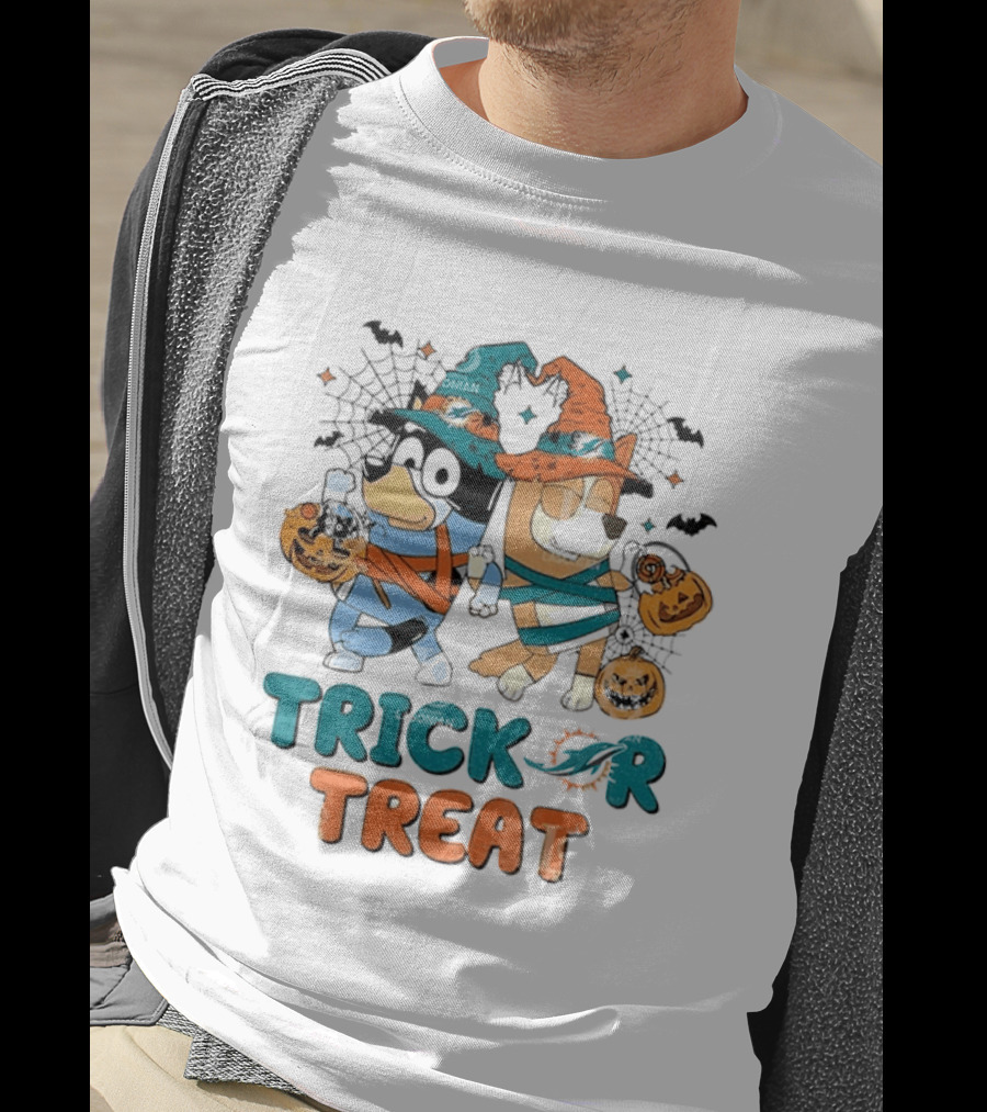 Miami Dolphins Bluey Trick Or Treat Halloween Pumpkin Spooky Costumes T-Shirt