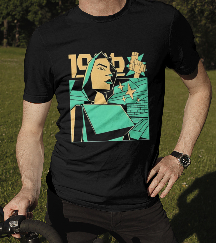 Lara Croft 1996 Polygon Style Tomb Raider Video Game T-Shirt