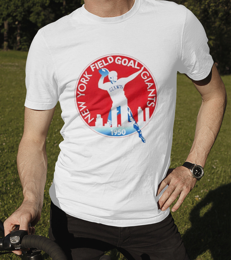 New York Field Goal Giants 1950 Football Red Skyline T-Shirt