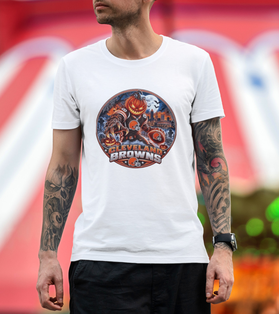 Halloween Jack O' Lantern Cleveland Browns Football Player Spooky Night T-Shirt