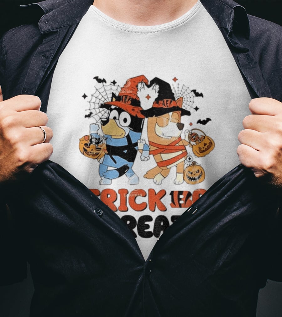 Philadelphia Eagles Bluey Trick Or Treat Halloween Character Costumes T-Shirt