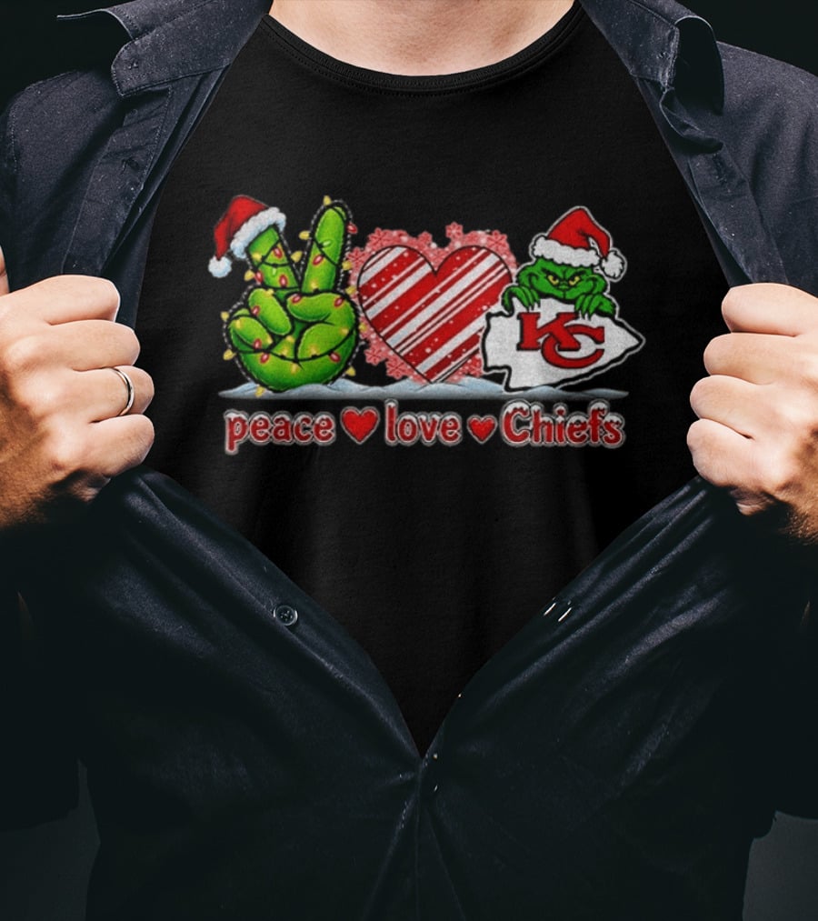 Peace Love Chiefs Grinch Santa Hat Christmas 2026 T-Shirt