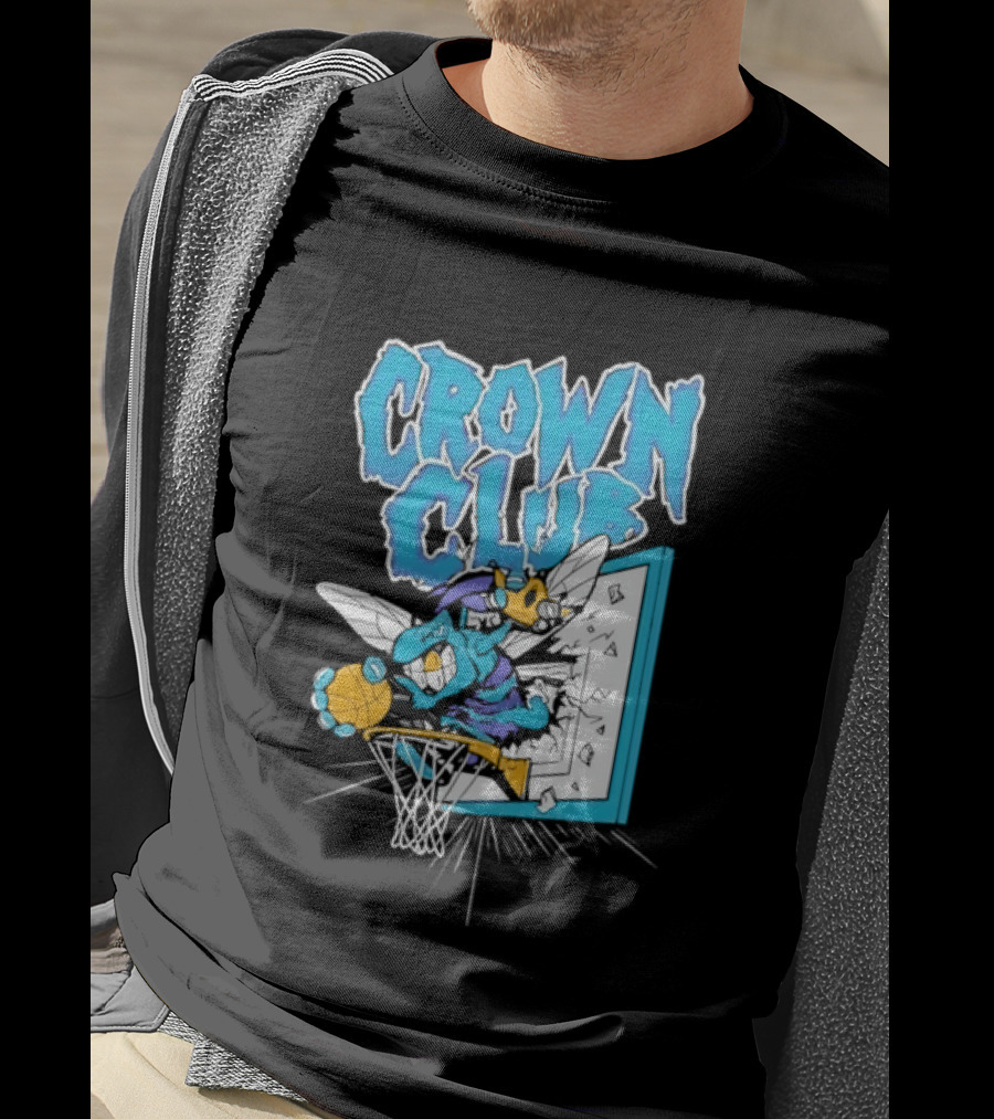 Crown Club Charlotte Hornets Basketball Dunking T-Shirt
