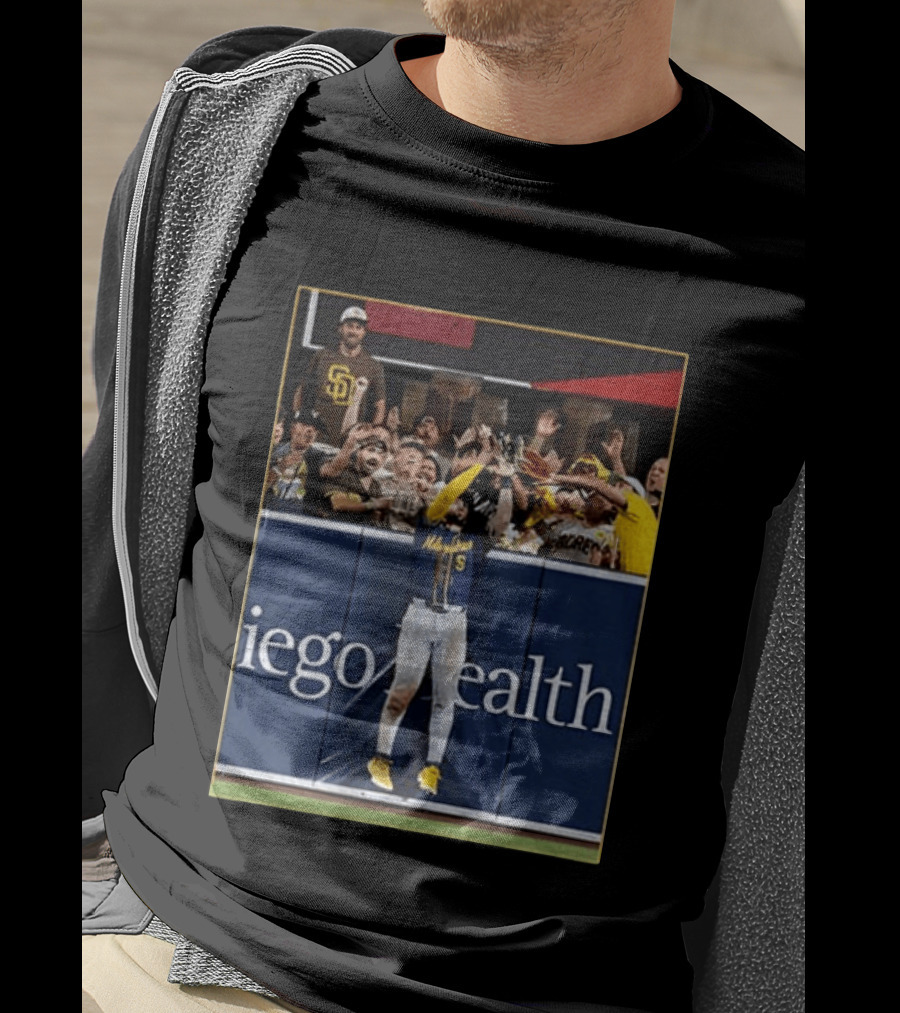 Garrett Mitchell Home Run Catch Milwaukee Defense Baseball Wisconsin Fans T-Shirt