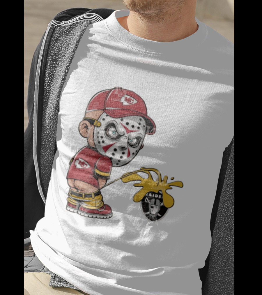 Kansas City Chiefs Jason Voorhees Pissing On Las Vegas Raiders T-Shirt