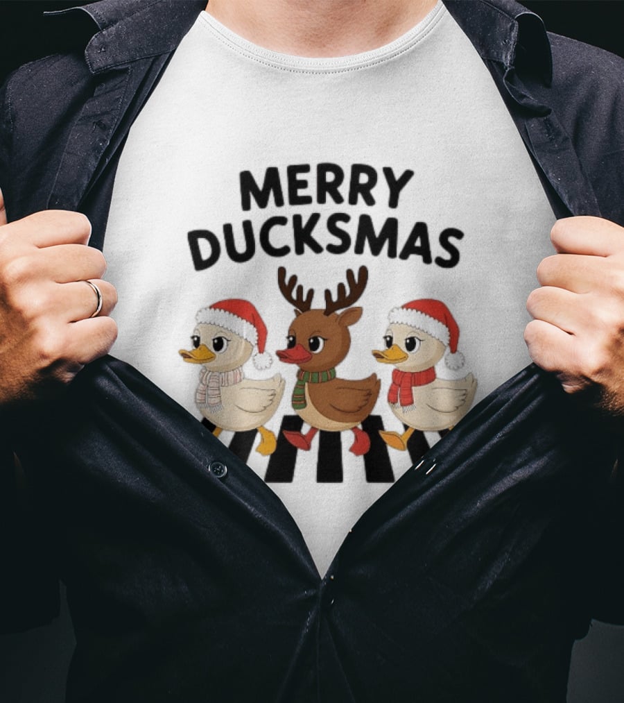 Merry Ducksmas Holiday Christmas Ducks In Santa Hats And Reindeer Outfit T-Shirt