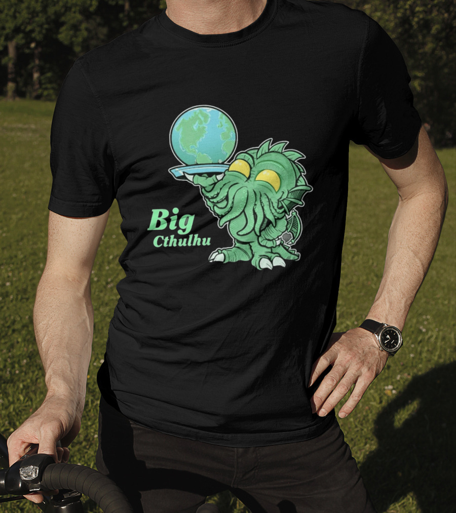 Big Cthulhu Holding The World Lovecraft T-Shirt