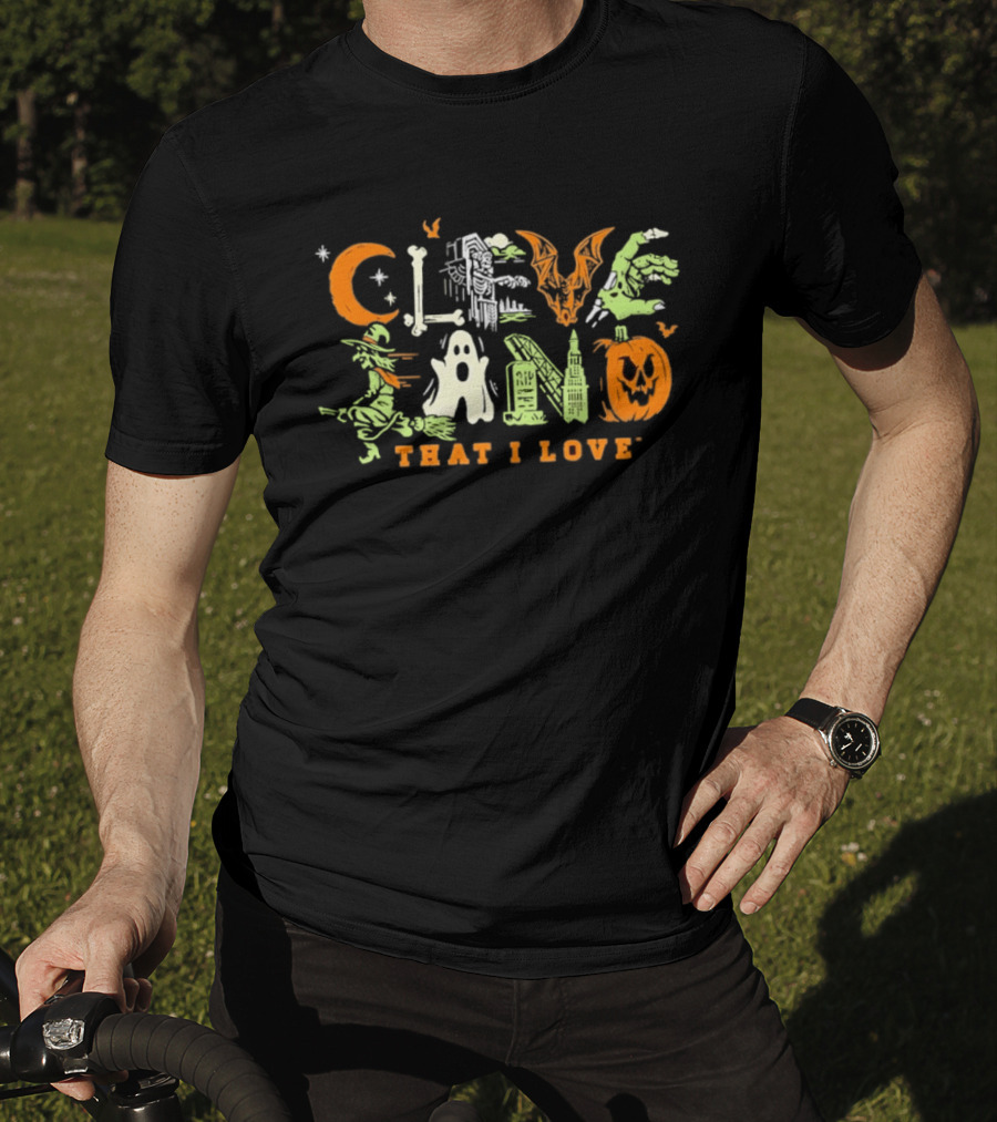 Cleveland That I Love Halloween Ghosts Witches Bats Pumpkins Spooky City T-Shirt