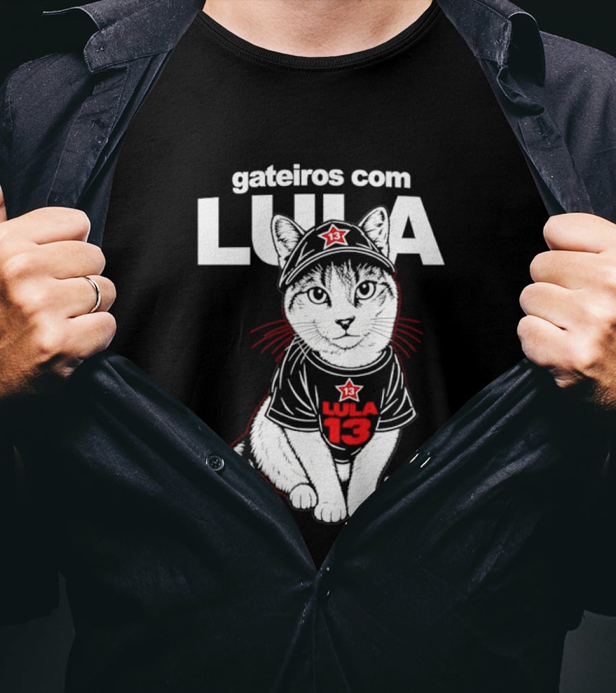 Gateiros Com Lula Cat 13 Brazil T-Shirt