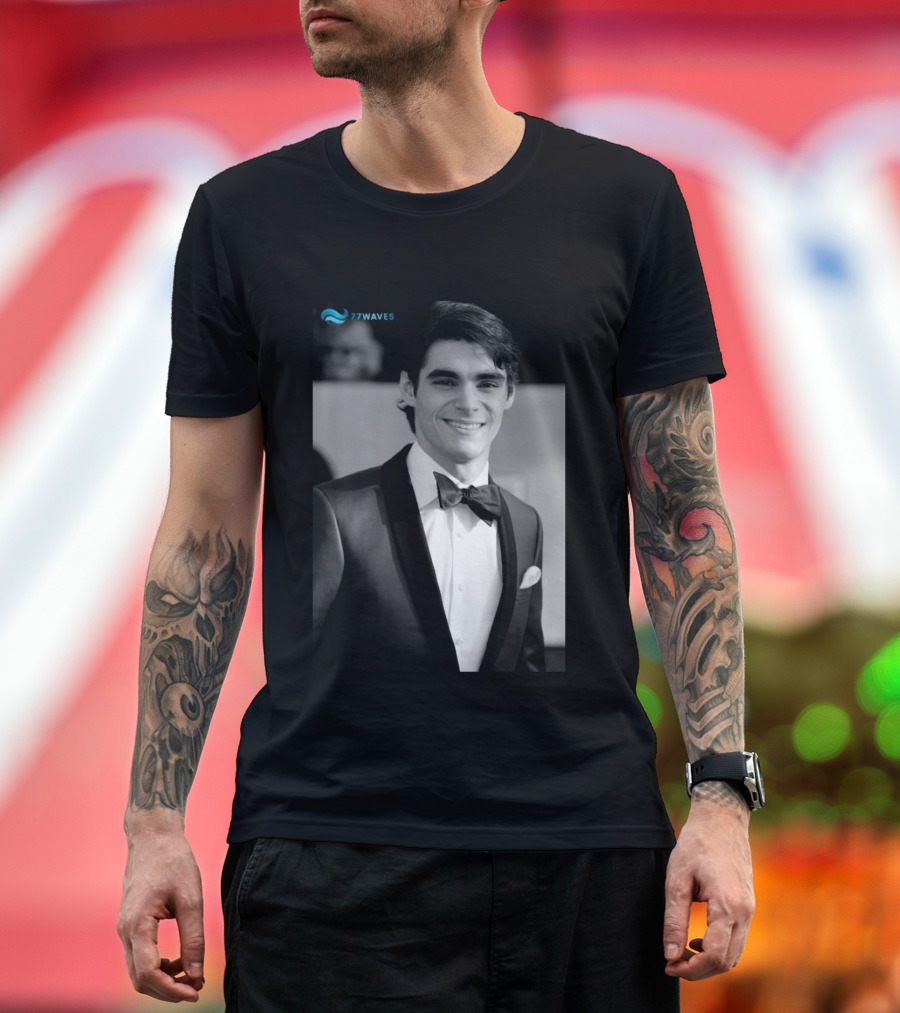 77Waves RJ Mitte Walter White's Son Breaking Bad T-Shirt
