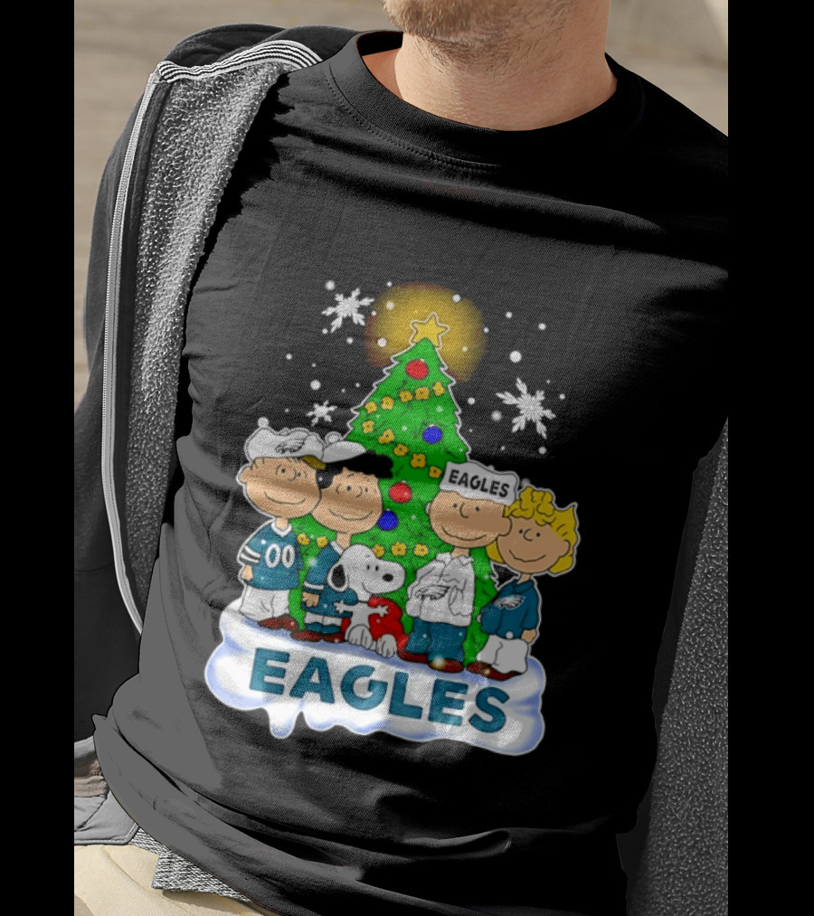 Peanuts Characters Christmas Tree Philadelphia Eagles T-Shirt