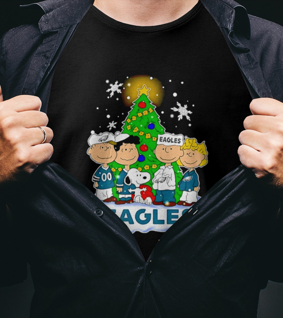 Peanuts Characters Christmas Tree Philadelphia Eagles T-Shirt