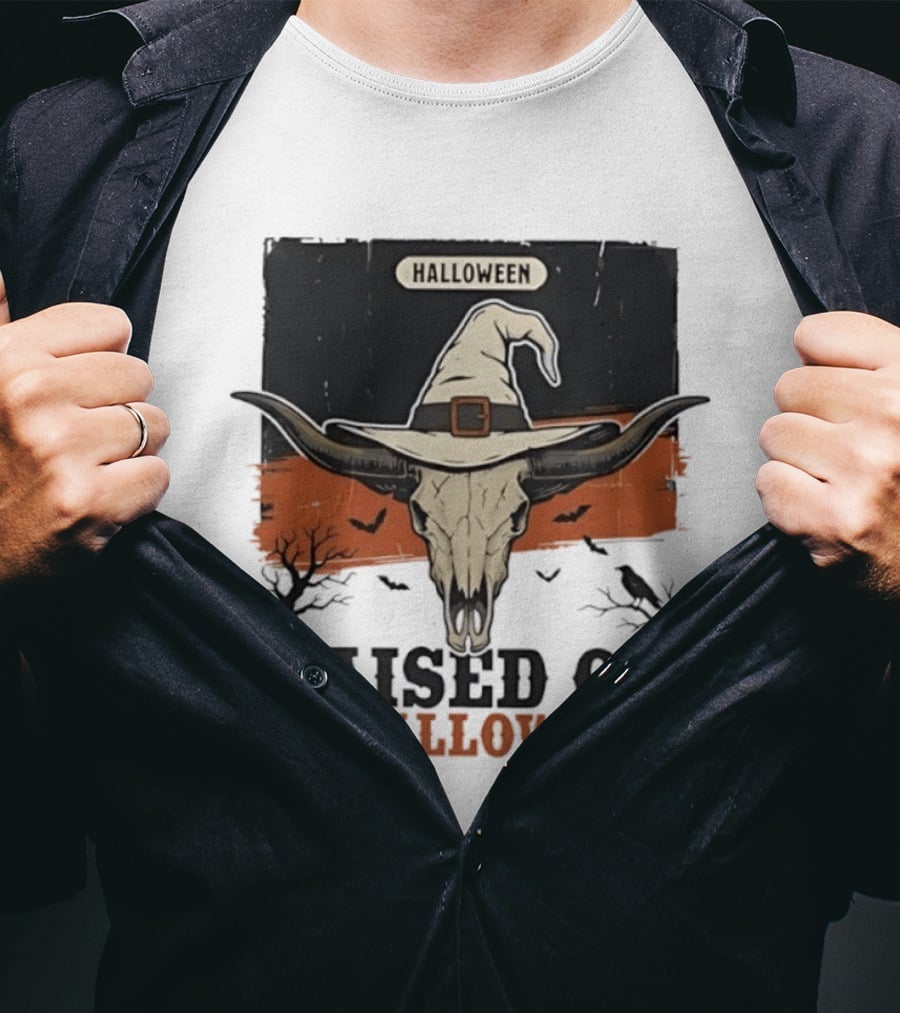 Raised On 90s Halloween Bull Skull With Witch Hat And Spooky Bats T-Shirt