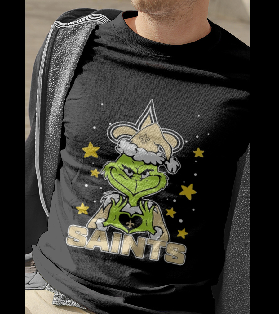 New Orleans Saints Grinch Heart Hands Christmas Holiday 2026 T-Shirt