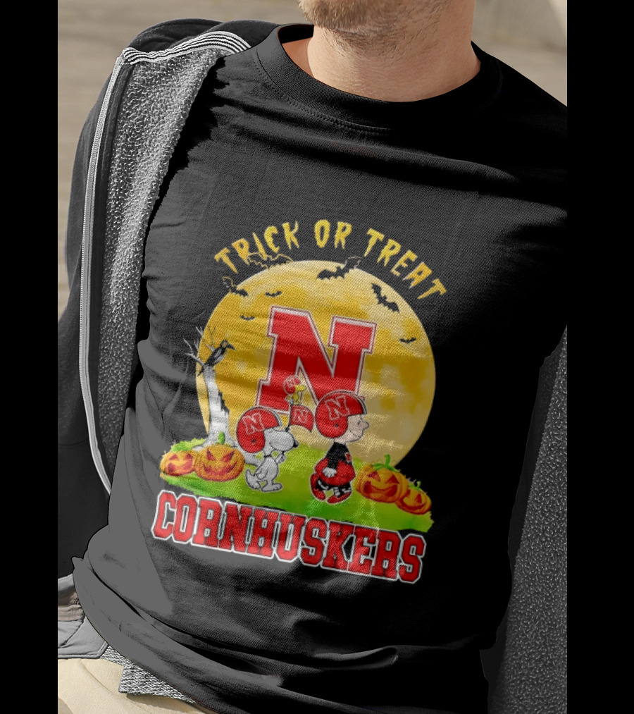 Nebraska Cornhuskers Trick Or Treat Halloween Charlie Brown Snoopy T-Shirt