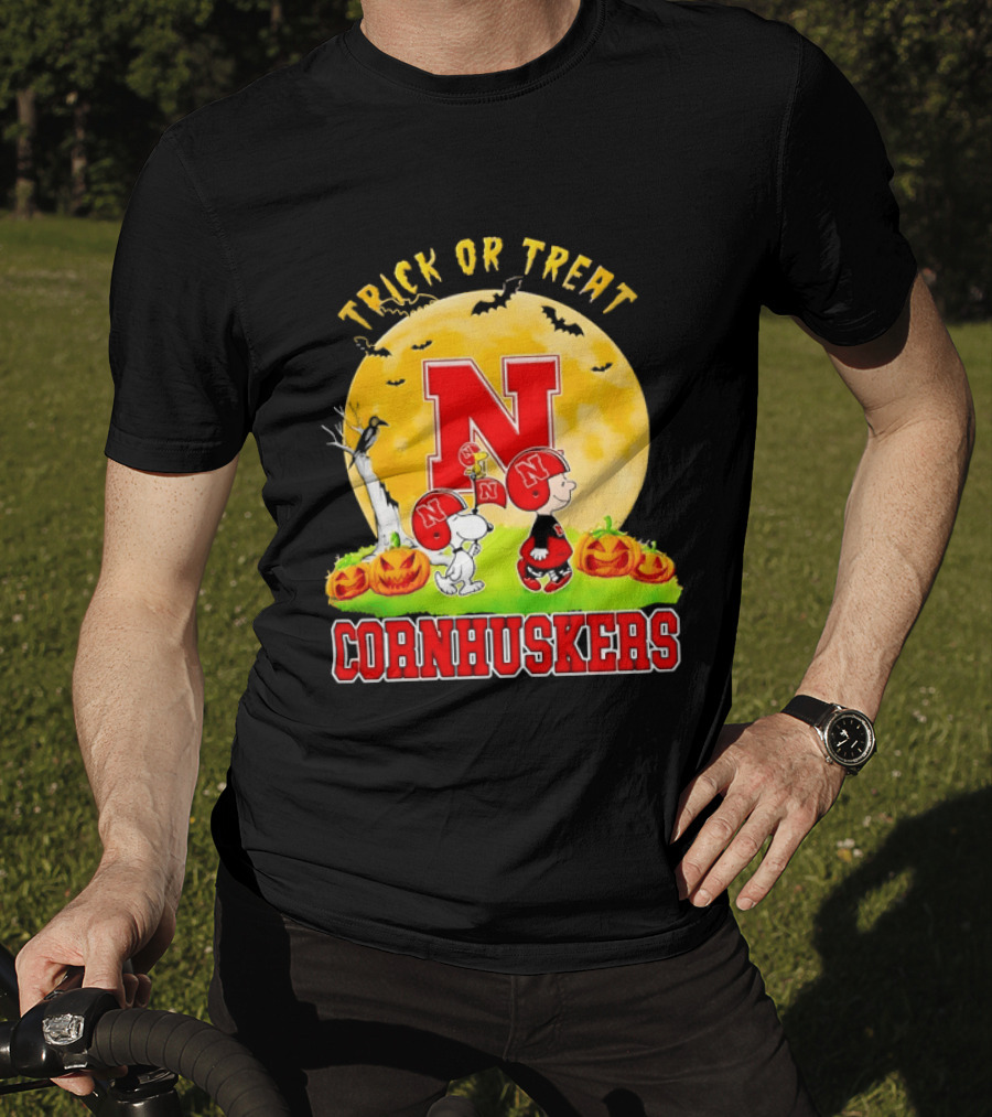 Nebraska Cornhuskers Trick Or Treat Halloween Charlie Brown Snoopy T-Shirt