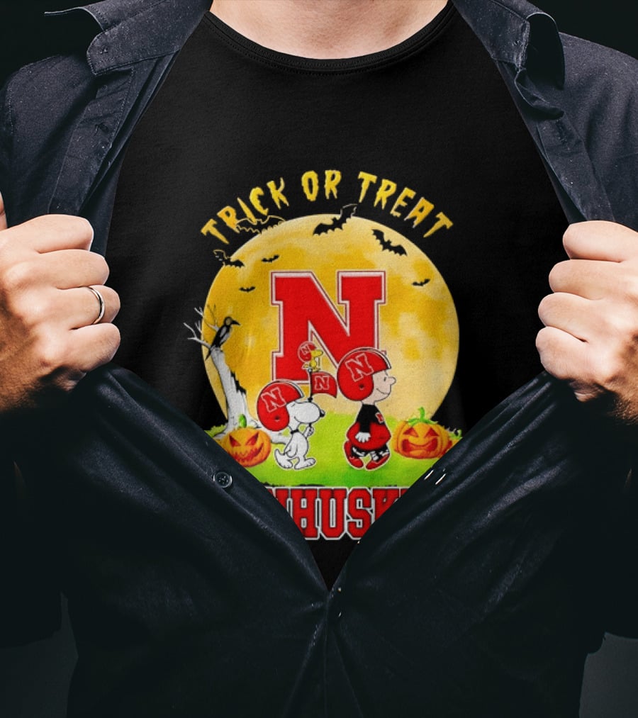 Nebraska Cornhuskers Trick Or Treat Halloween Charlie Brown Snoopy T-Shirt