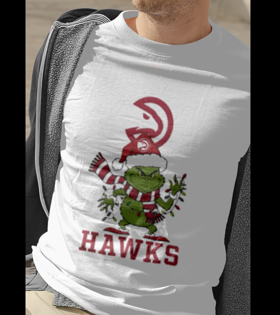 Grinch Atlanta Hawks Christmas Heart Hands 2026 T-Shirt