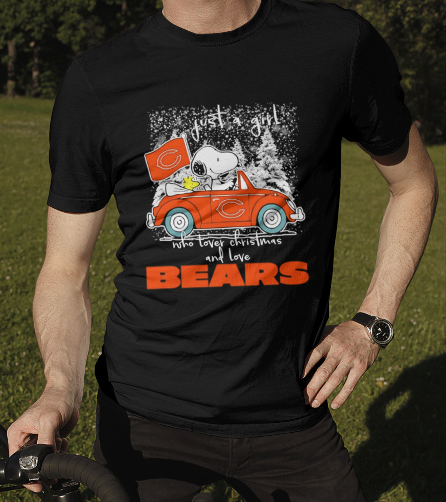Just A Girl Who Loves Christmas And Chicago Bears T-Shirt