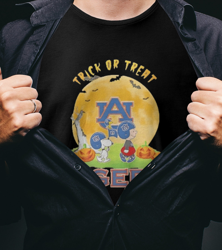 Trick Or Treat Charlie Brown Snoopy Woodstock Auburn Tigers Halloween T-Shirt