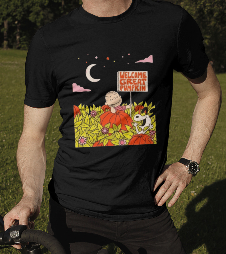Linus And Snoopy Welcome Great Pumpkin Peanuts Moonlit Patch T-Shirt