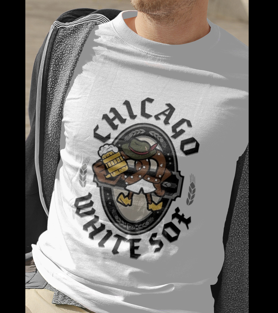 Chicago White Sox Oktoberfest Pretzel Beer Barrel Baseball Lederhosen T-Shirt