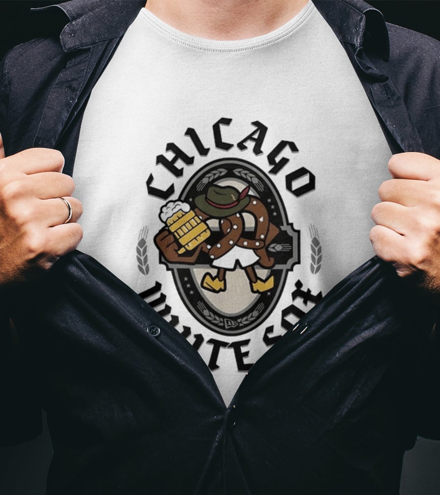 Chicago White Sox Oktoberfest Pretzel Beer Barrel Baseball Lederhosen T-Shirt