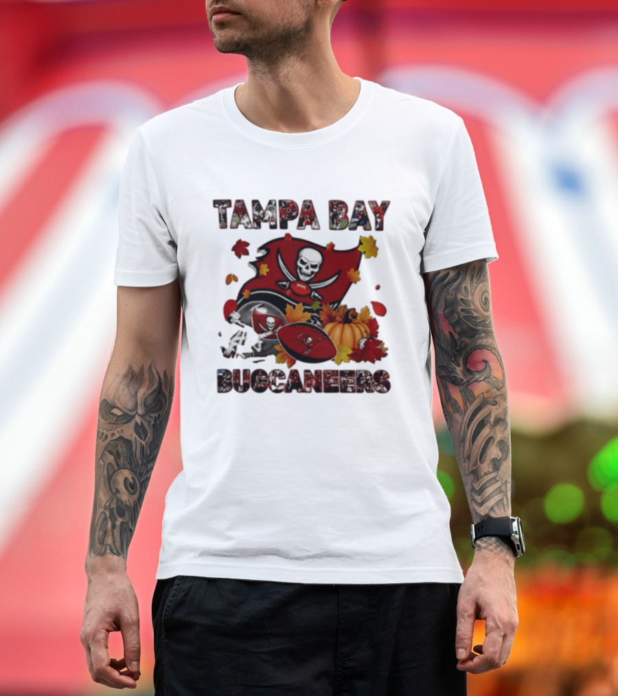 Tampa Bay Buccaneers Autumn 2026 Skull And Crossed Swords Football Pumpkin Decor T-Shirt