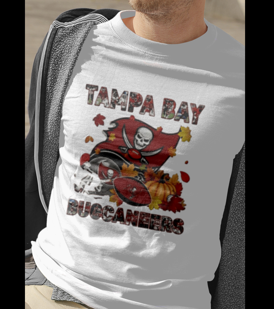 Tampa Bay Buccaneers Autumn 2026 Skull And Crossed Swords Football Pumpkin Decor T-Shirt