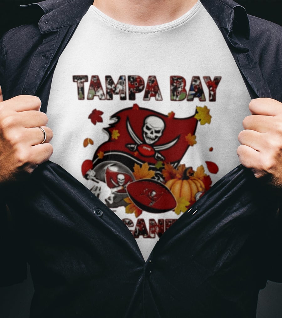 Tampa Bay Buccaneers Autumn 2026 Skull And Crossed Swords Football Pumpkin Decor T-Shirt