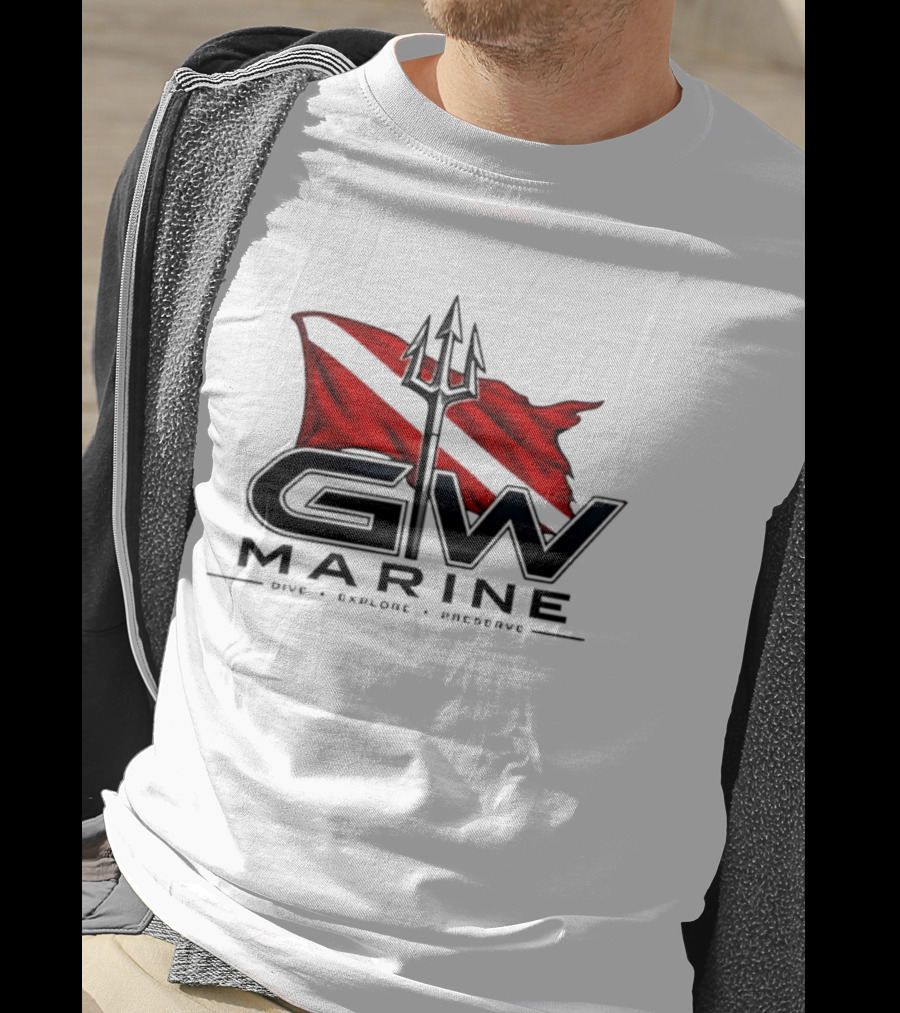 GW Marine Dive Explore Preserve Scuba Diving Trident Red Dive Flag T-Shirt