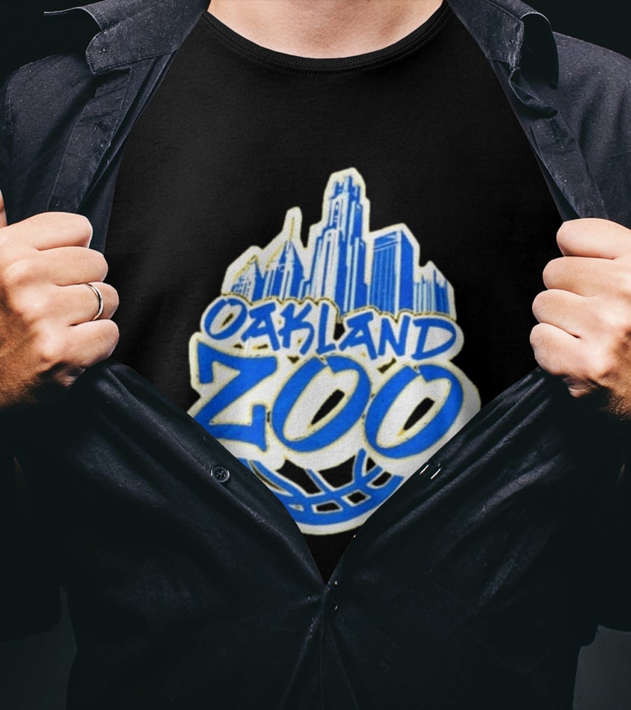 Oakland Zoo Pittsburgh Basketball Est 2001 City Skyline T-Shirt