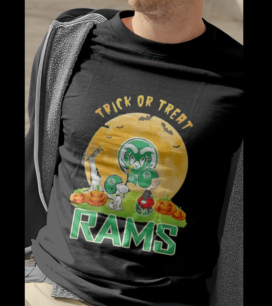 Snoopy Charlie Brown Woodstock Colorado State Rams Trick Or Treat Halloween Moon T-Shirt