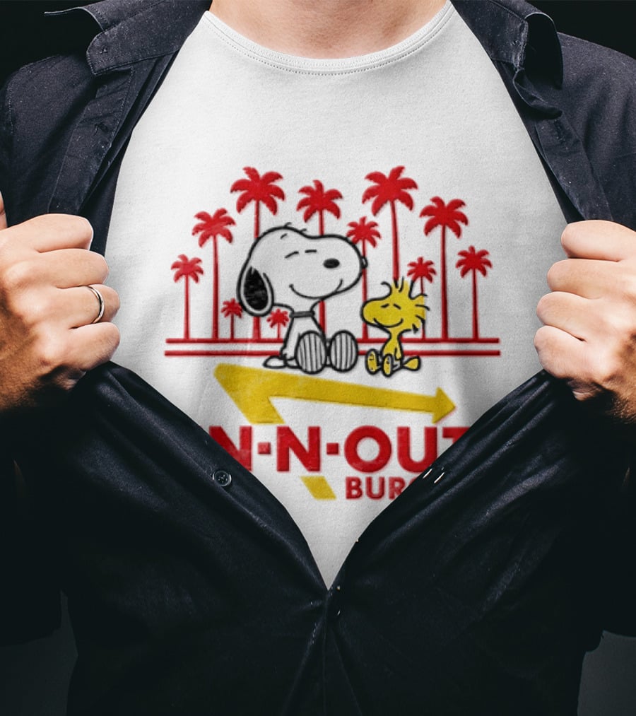 Snoopy And Woodstock Enjoying In N Out Burger With Iconic Palm Trees T-Shirt