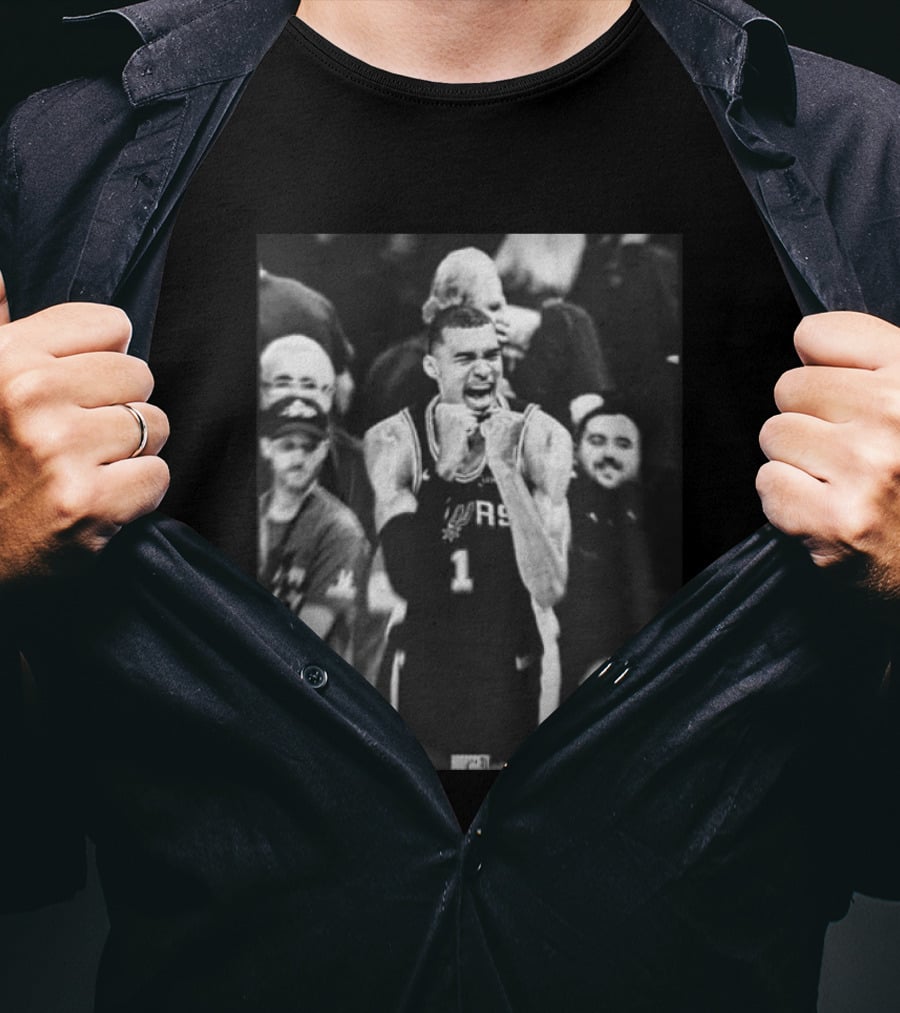 Victor Wembanyama Spurs 1 NBA Celebration Moment T-Shirt