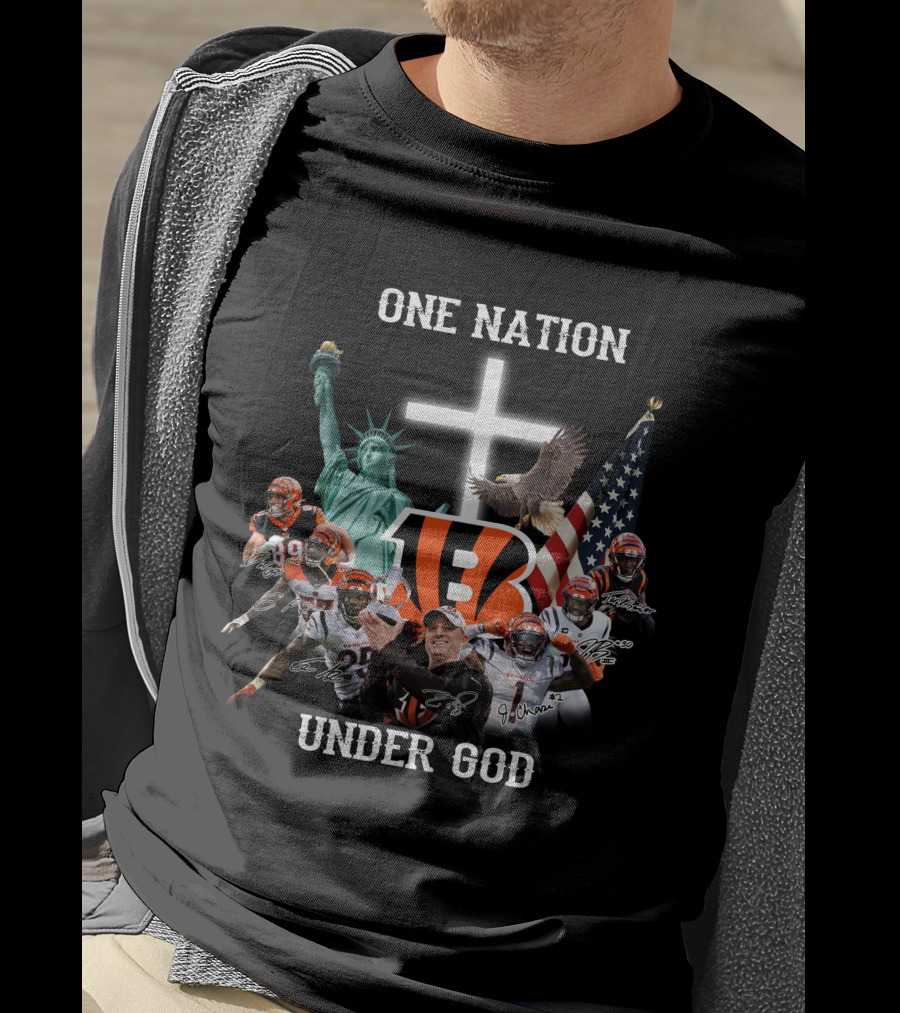 Cincinnati Bengals One Nation Under God Statue Of Liberty American Flag Eagle Football Players T-Shirt