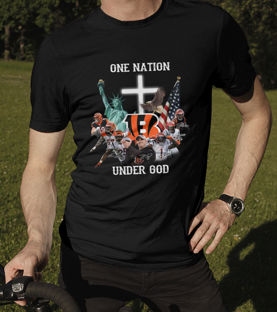 Cincinnati Bengals One Nation Under God Statue Of Liberty American Flag Eagle Football Players T-Shirt